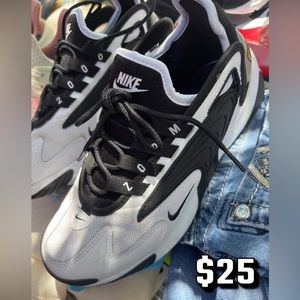 Like New Tennis  Shoes